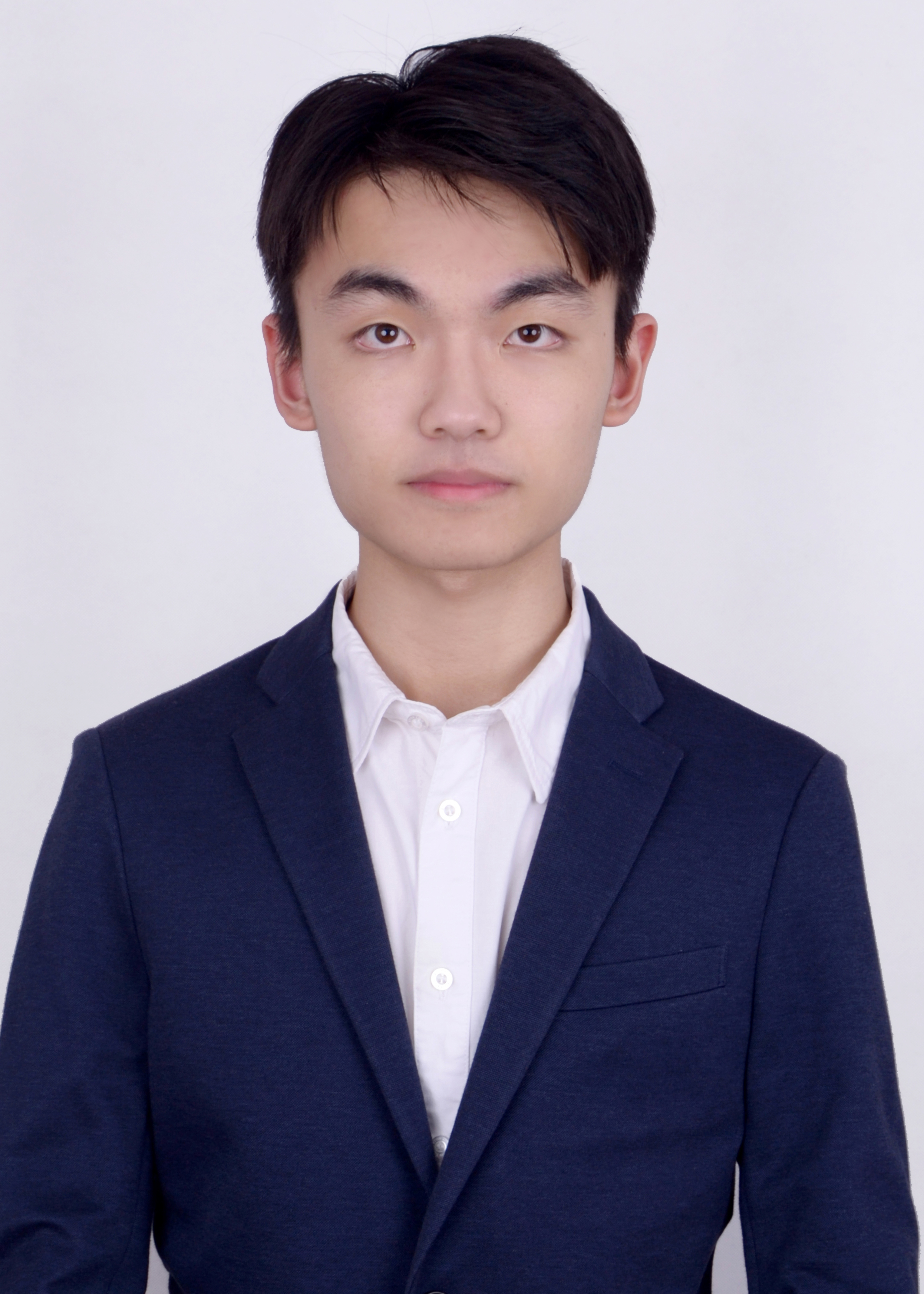李一铭